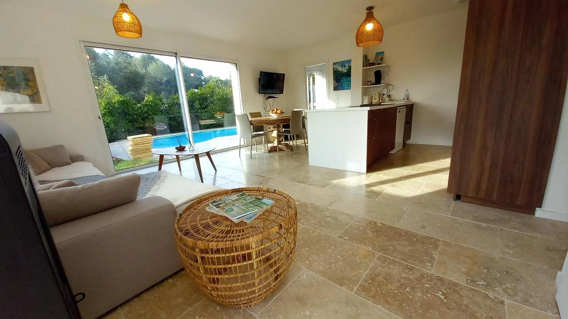 Valbonne Villa Recente Avec Piscine
