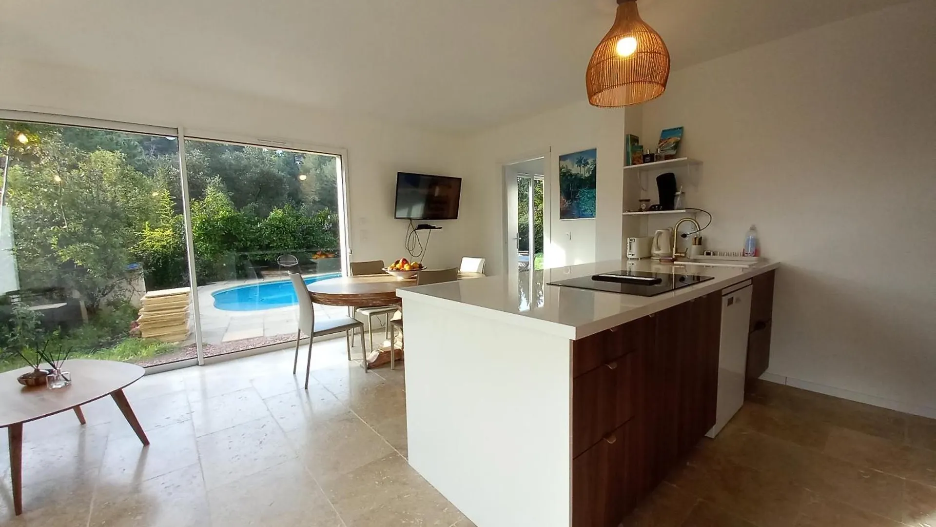 Valbonne Villa Recente Avec Piscine France