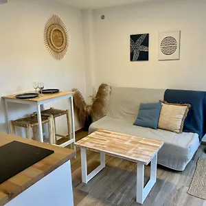 With Private Car Park And Air Con Valbonne